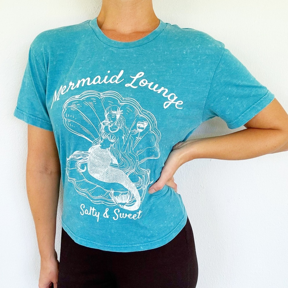 Rebellious One Mermaid Lounge salty & sweet blue soft stretch tee size small